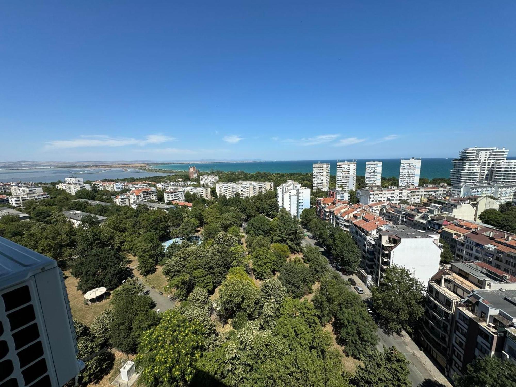 Апартамент Панорама Лазур Burgas City Eksteriør billede